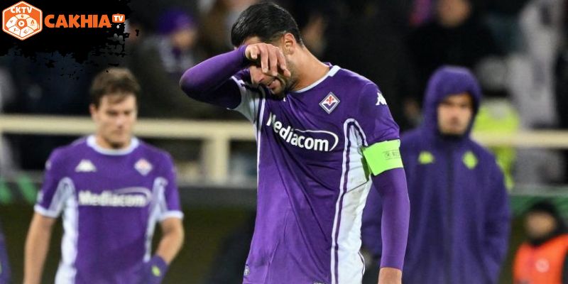 Trước miệng vực: Fiorentina đối diện mùa giải tăm tối nhất từ 1929