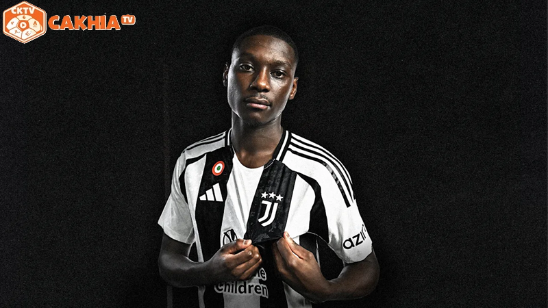 Tin chuyển nhượng 27/01