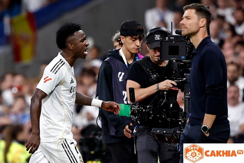 Real Madrid và Vinicius